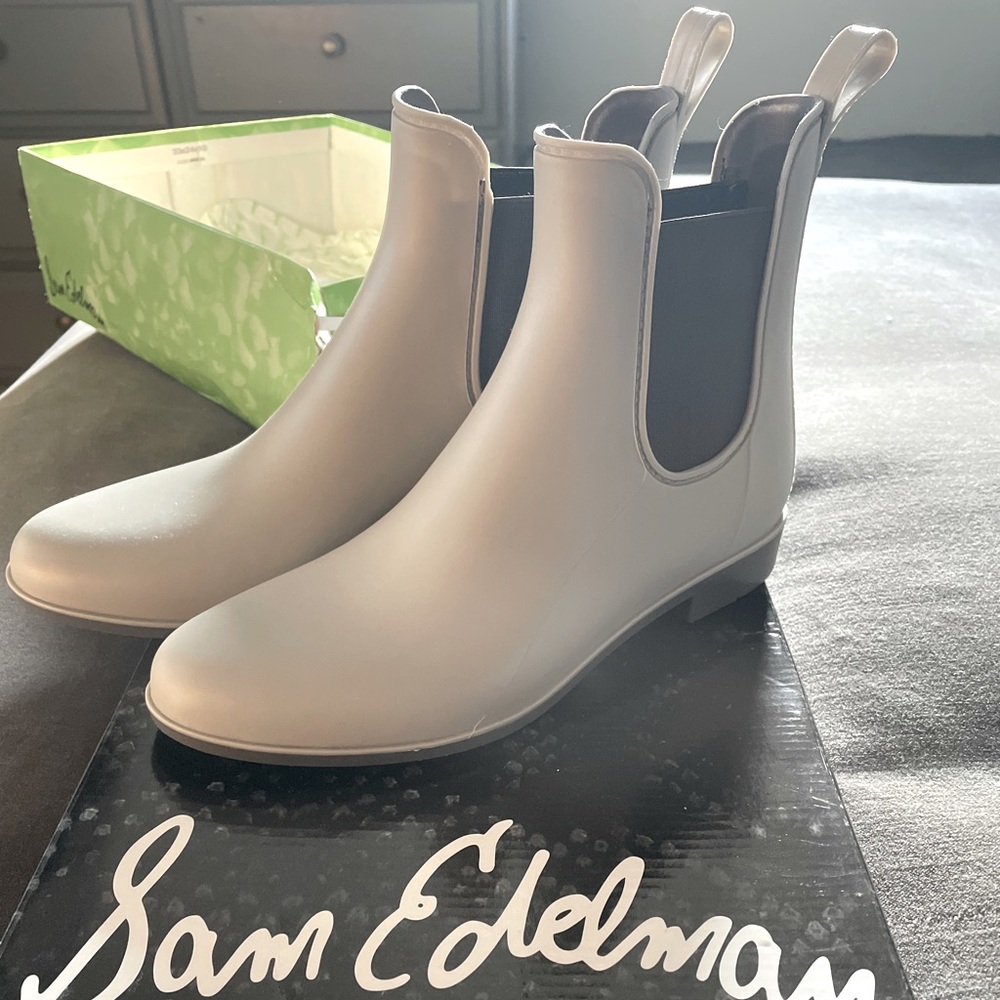 Sam Edelman grey Chelsea rain boot